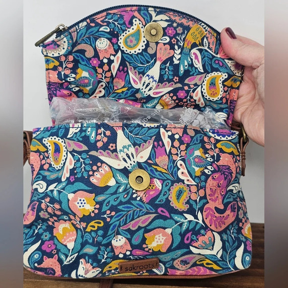 Sakroots Pacific Mini Qual Paisley Foldover Crossbody - Picture 9 of 16